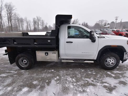 Used 2021 GMC Sierra 3500 4x4 Regular Cab w/ Convenience Package image 2