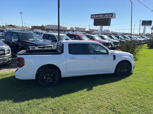 New 2025 Ford Maverick Lobo image 6