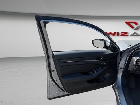 Used 2019 Honda Accord EX-L image 11