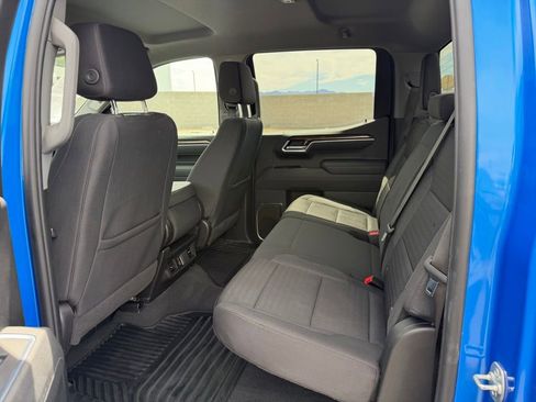 Certified 2025 Chevrolet Silverado 1500 LT AWD/4WD image 20