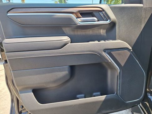 Used 2025 Chevrolet Silverado 1500 LT image 31