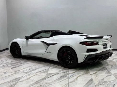 Used 2025 Chevrolet Corvette Z06 w/ Battery Protection Package image 13