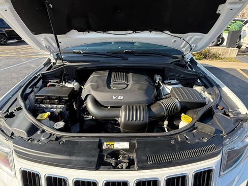 Used 2015 Jeep Grand Cherokee Laredo w/ Quick Order Package 23E image 39