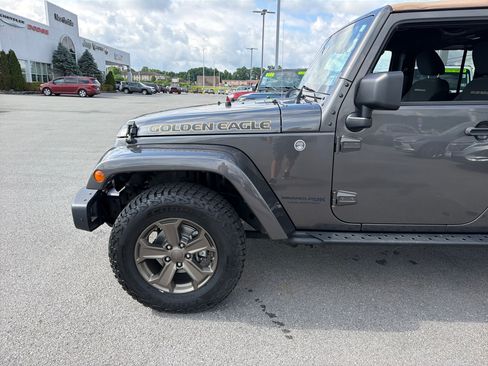 Used 2018 Jeep Wrangler Unlimited Sport AWD/4WD image 13