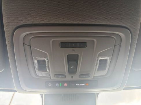 Certified 2024 GMC Sierra 1500 SLT image 8