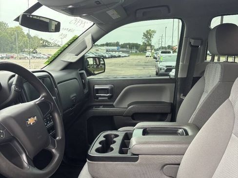Used 2017 Chevrolet Silverado 2500 W/T AWD/4WD image 4
