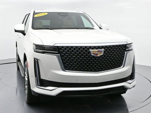 Certified 2024 Cadillac Escalade Premium Luxury w/ LPO, Floor Liner Package image 2