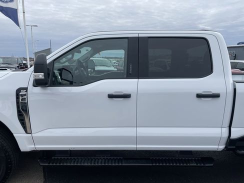 Used 2024 Ford F250 XLT image 28