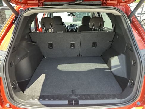 Used 2020 Chevrolet Equinox LT FWD image 16