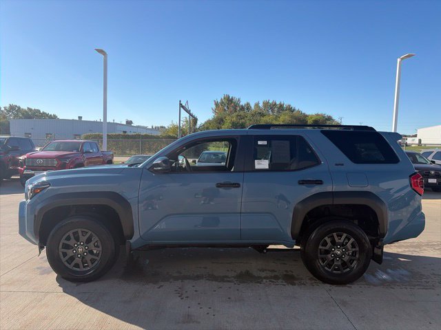 Used 2026 Toyota 4Runner SR5 RWD image 4
