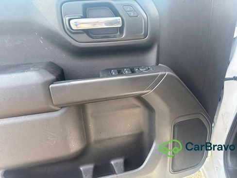 Used 2025 Chevrolet Silverado 1500 Custom w/ Turbomax Blackout Package AWD/4WD image 16