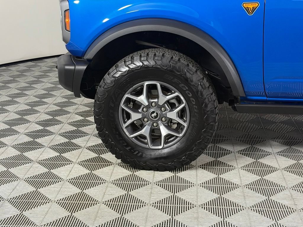 Used 2025 Ford Bronco Badlands AWD/4WD image 12