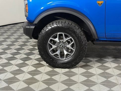 Used 2025 Ford Bronco Badlands AWD/4WD image 12