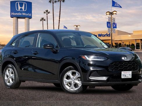 Used 2025 Honda HR-V LX image 2