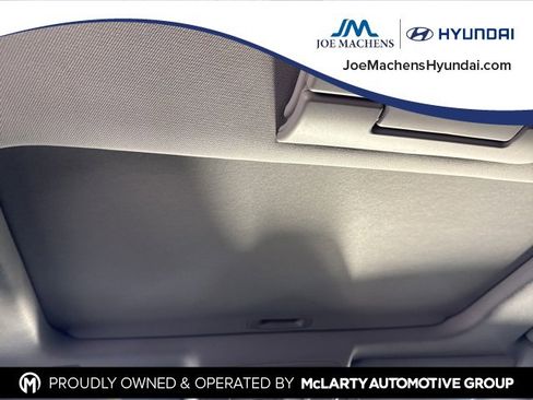 Used 2015 Chevrolet Suburban LTZ image 25