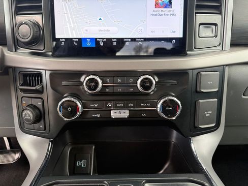 Used 2024 Ford F150 XLT w/ Mobile Office Package image 19