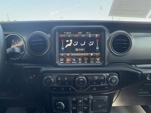 Used 2022 Jeep Wrangler Unlimited Sport AWD/4WD image 14