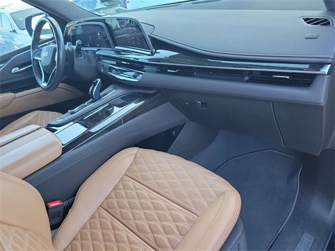 Certified 2022 Cadillac Escalade ESV Premium Luxury w/ Performance Package image 20