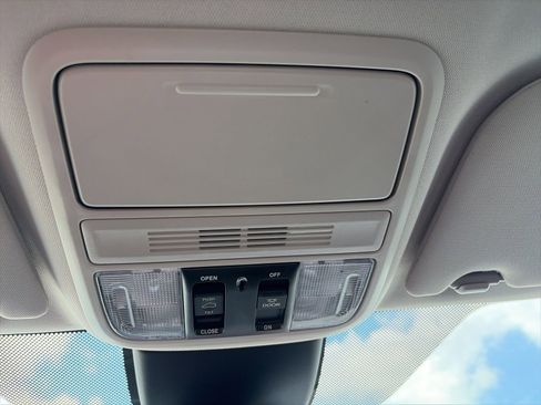 Used 2026 Honda Odyssey EX-L image 21