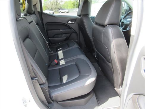 Used 2022 GMC Canyon AT4 AWD/4WD image 31