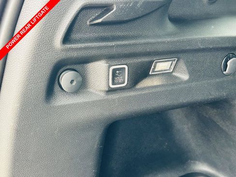 Used 2023 Jeep Grand Cherokee L Limited w/ Luxury Tech Group II AWD/4WD image 14