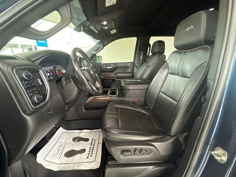Used 2022 Chevrolet Silverado 1500 High Country w/ Z71 Off-Road Package AWD/4WD image 33