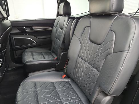 Used 2025 Kia Telluride SX Prestige X-Line image 15