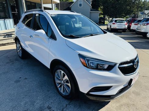 Used 2018 Buick Encore Preferred FWD image 1