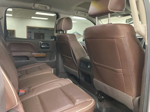 Used 2019 Chevrolet Silverado 2500 High Country w/ Duramax Plus Package image 21