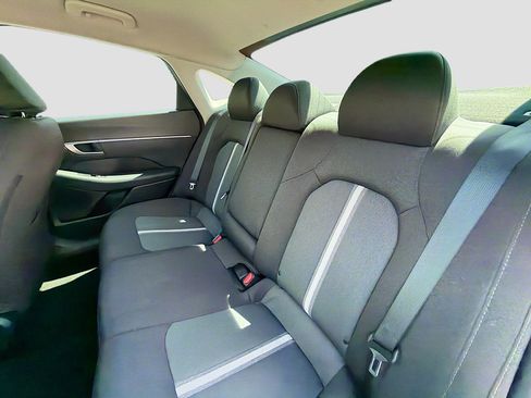 Used 2021 Hyundai Sonata SEL FWD image 18
