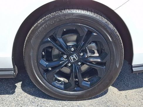Certified 2025 Honda Accord SE image 8