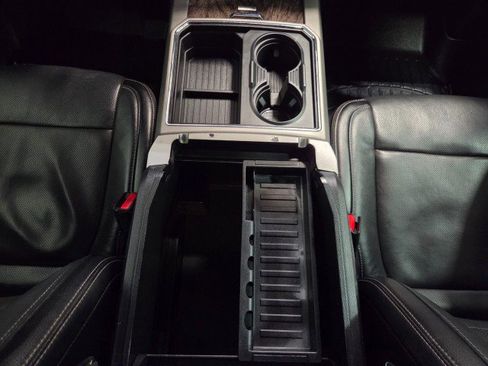 Used 2017 Ford F250 Lariat w/ Lariat Value Package image 84