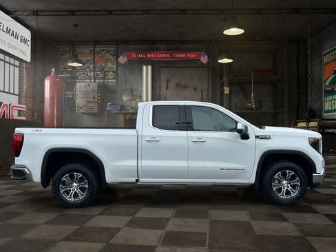 New 2026 GMC Sierra 1500 SLE w/ X31 Off-Road Package AWD/4WD image 8