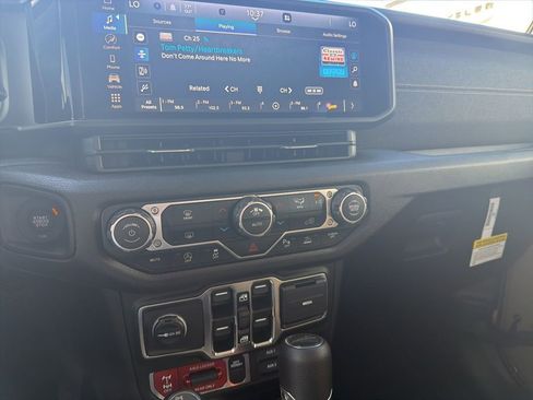 New 2026 Jeep Gladiator Sport image 35