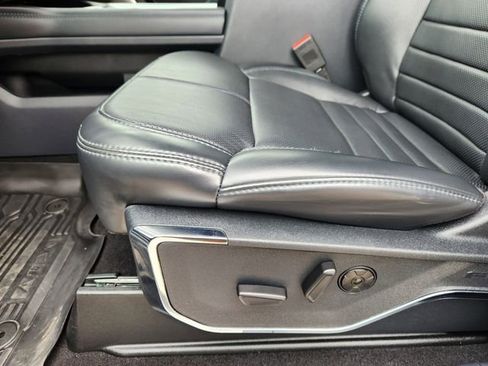 Used 2026 Ford F250 Platinum w/ Tremor Off-Road Package image 40