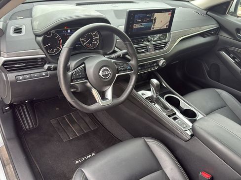 Used 2023 Nissan Altima 2.5 SL FWD image 15