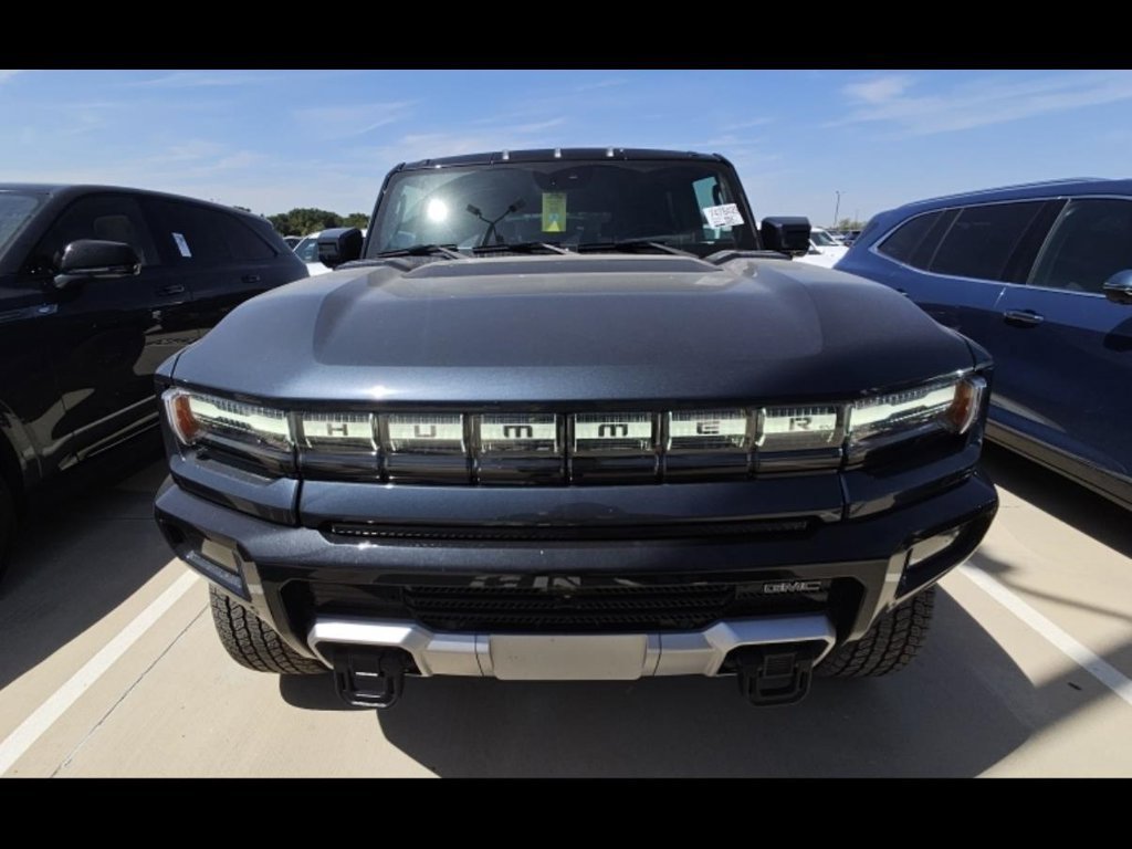 Used 2025 GMC Hummer EV 2X w/ LPO, Dark Essentials Package AWD/4WD image 2