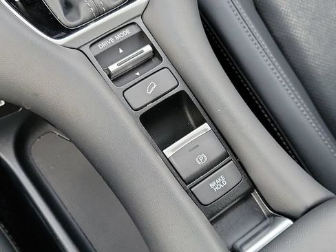 Used 2023 Honda HR-V EX-L image 28
