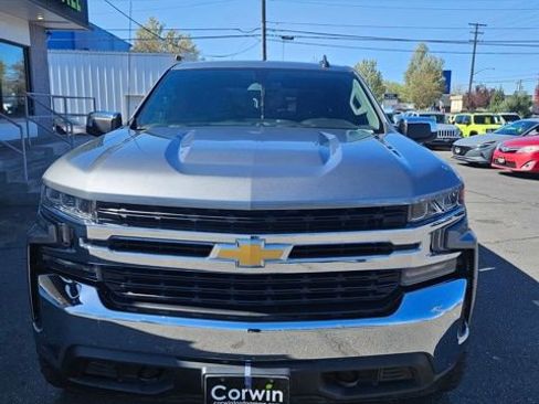 Used 2019 Chevrolet Silverado 1500 LT w/ Trailering Package image 2