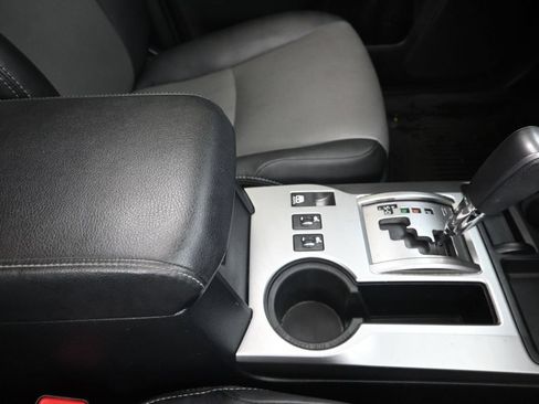 Used 2021 Toyota 4Runner SR5 Premium w/ Moonroof Package RWD image 27