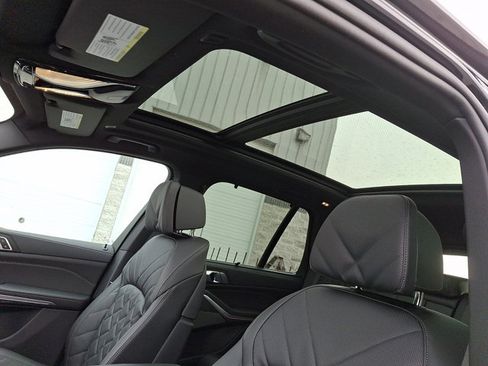 New 2026 BMW X5 M60i image 14