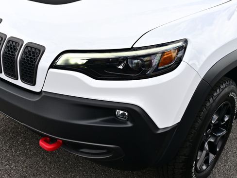 Used 2022 Jeep Cherokee Trailhawk w/ Sun, Sound & Nav Group AWD/4WD image 13