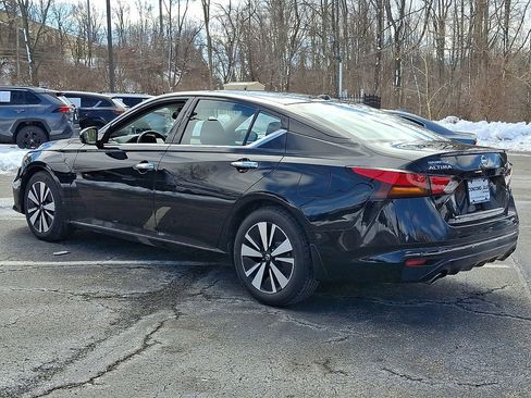 Used 2019 Nissan Altima 2.5 SV image 4