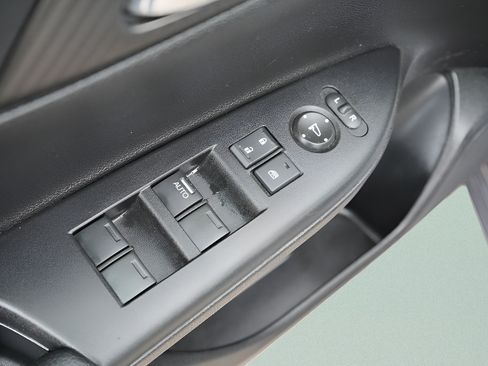 Used 2017 Honda Accord Sport image 19