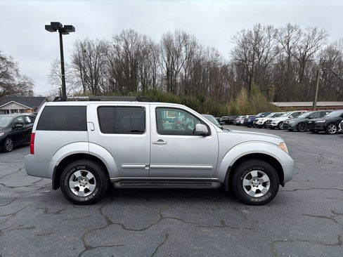 Used 2006 Nissan Pathfinder SE w/ (G01) SE Comfort Pkg image 6