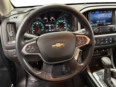 Used 2022 Chevrolet Colorado LT w/ LT Convenience Package image 15