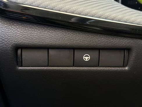 New 2026 Nissan Kicks SR AWD/4WD image 29