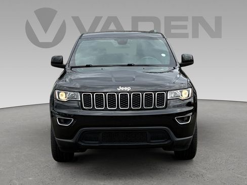 Used 2019 Jeep Grand Cherokee Laredo image 23