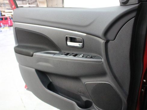 Used 2023 Mitsubishi Outlander Sport LE image 19