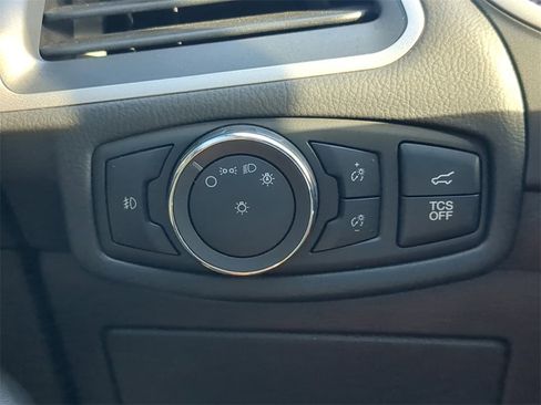 Used 2020 Ford Edge SEL w/ Convenience Package image 27